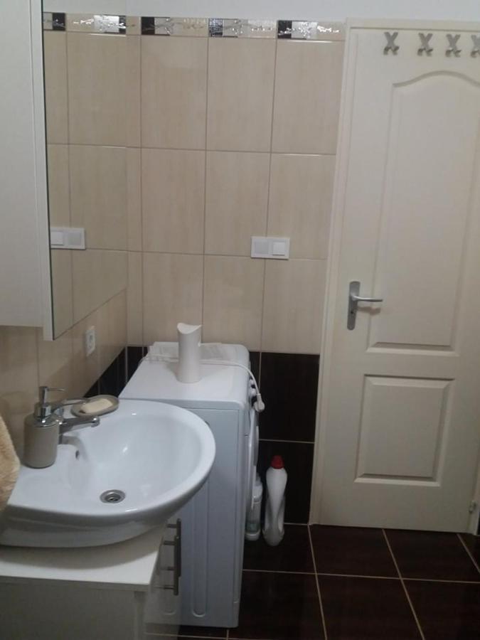 Boglarka Apartman Szeged Extérieur photo